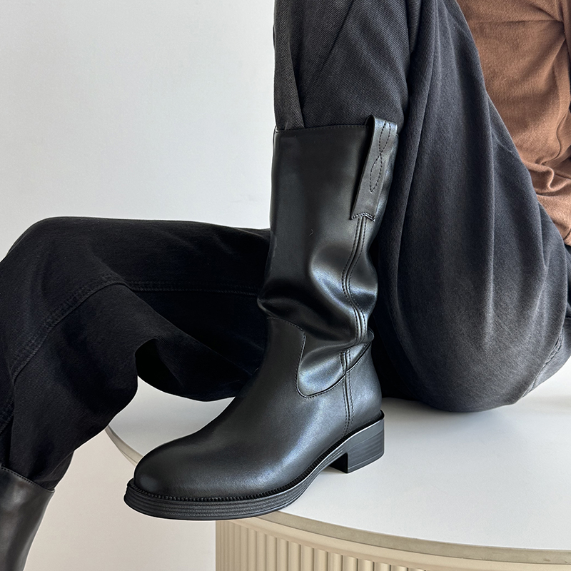 Nowe modne botki damskie 2026, – Street Fashion Rome 2026 recenzja i cena